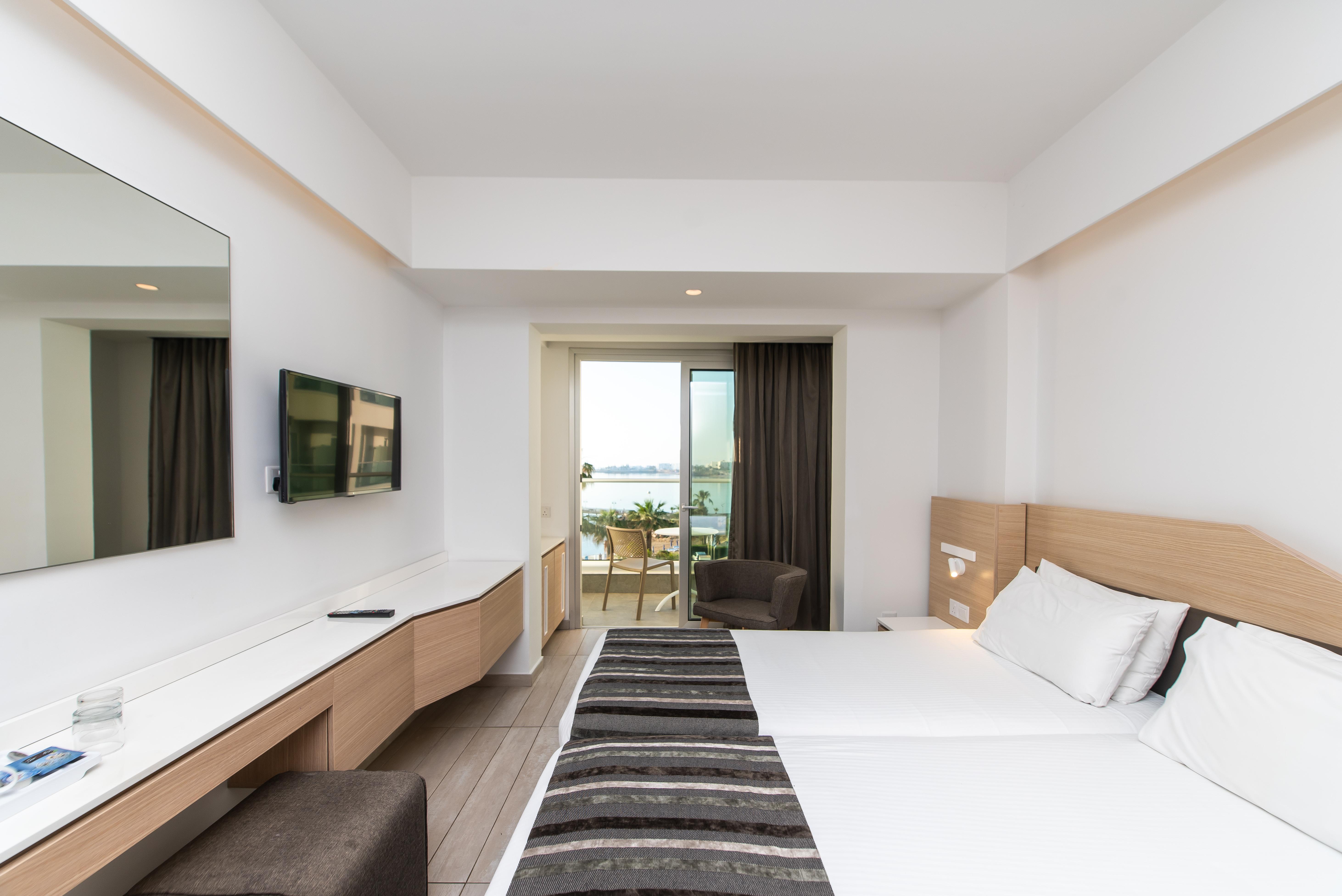 Evalena Beach Hotel Protaras Exterior foto